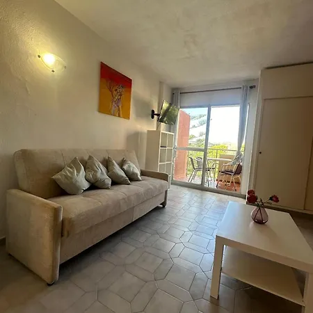 Jupiter Apartment *